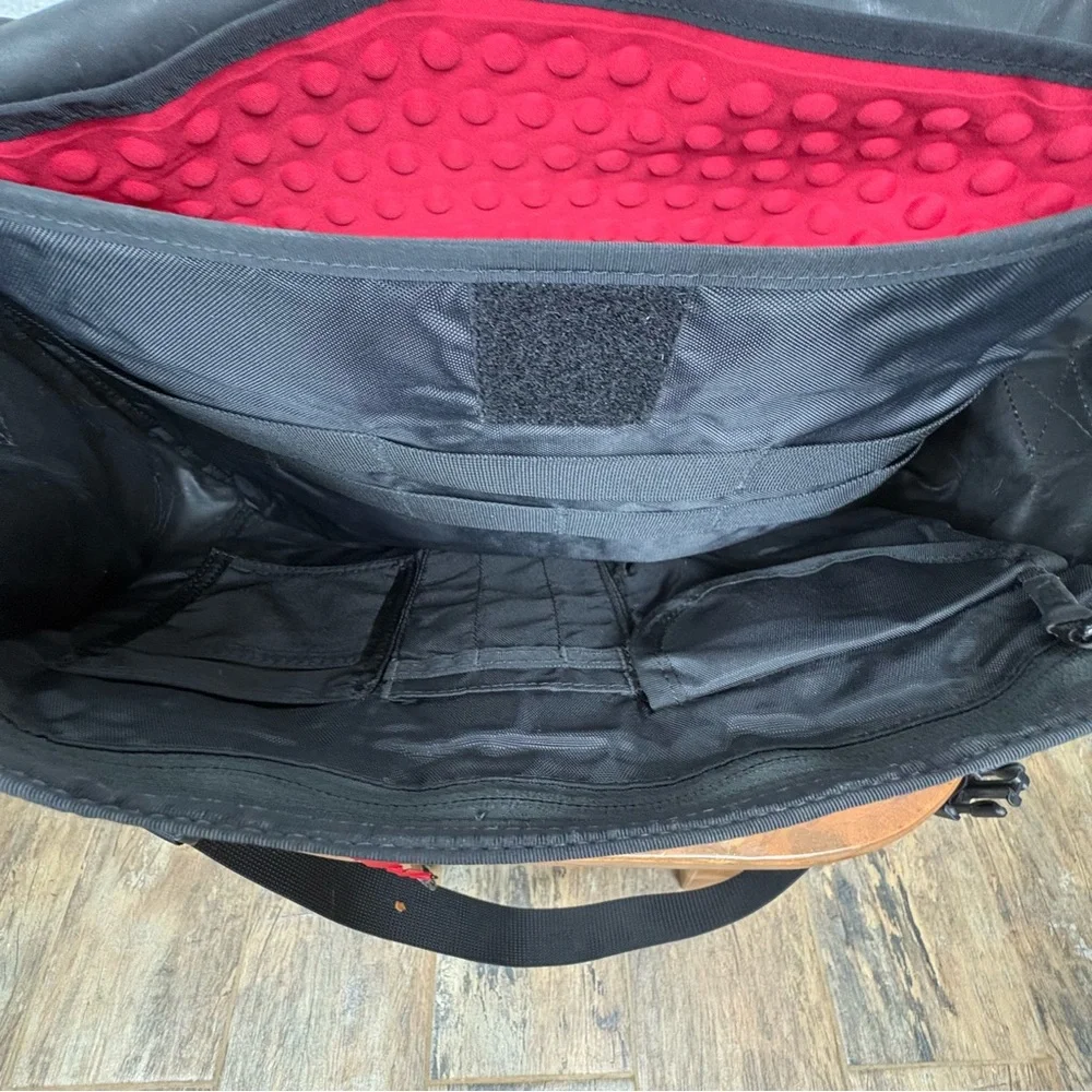 Timbuk2 Red and Black Classic Messenger Bag - Picture 12 of 14